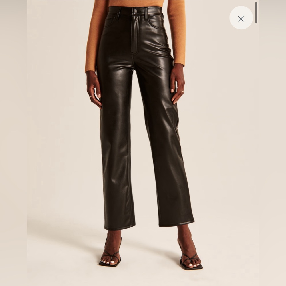 Abercrombie Ankle Straight Ultra High Rise - Vegan Leather - Black Size 30 / 10
